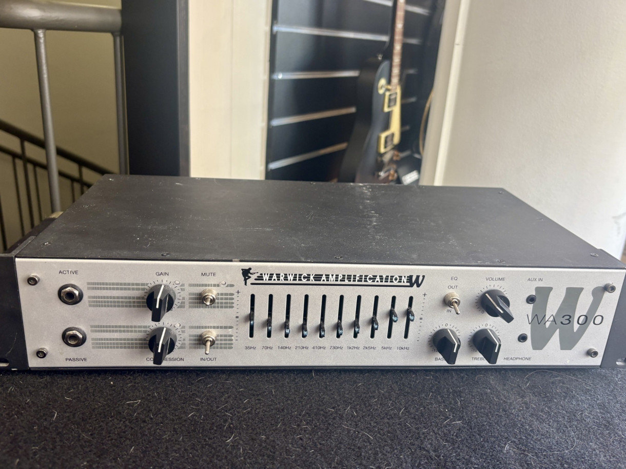 Käytetty Warvic WD300 bassonuppi