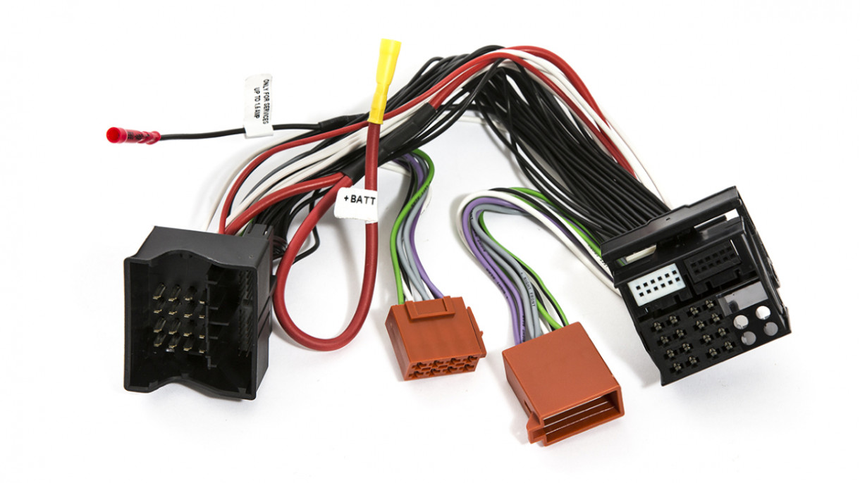 Connection CN ISO T-H MBP01 Mercedes ISO T-johtosarja